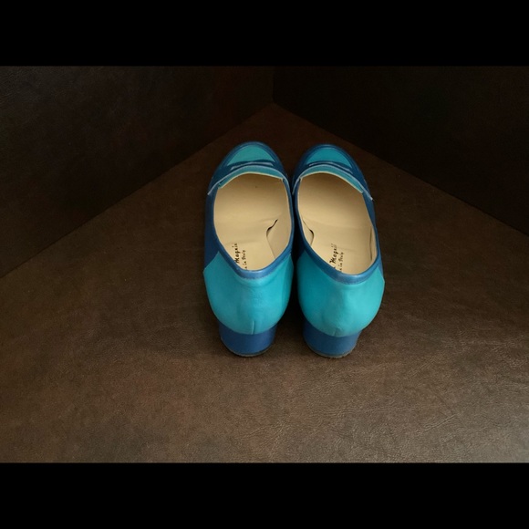 NEW Italian designed two toned loafers - Picture 4 of 4